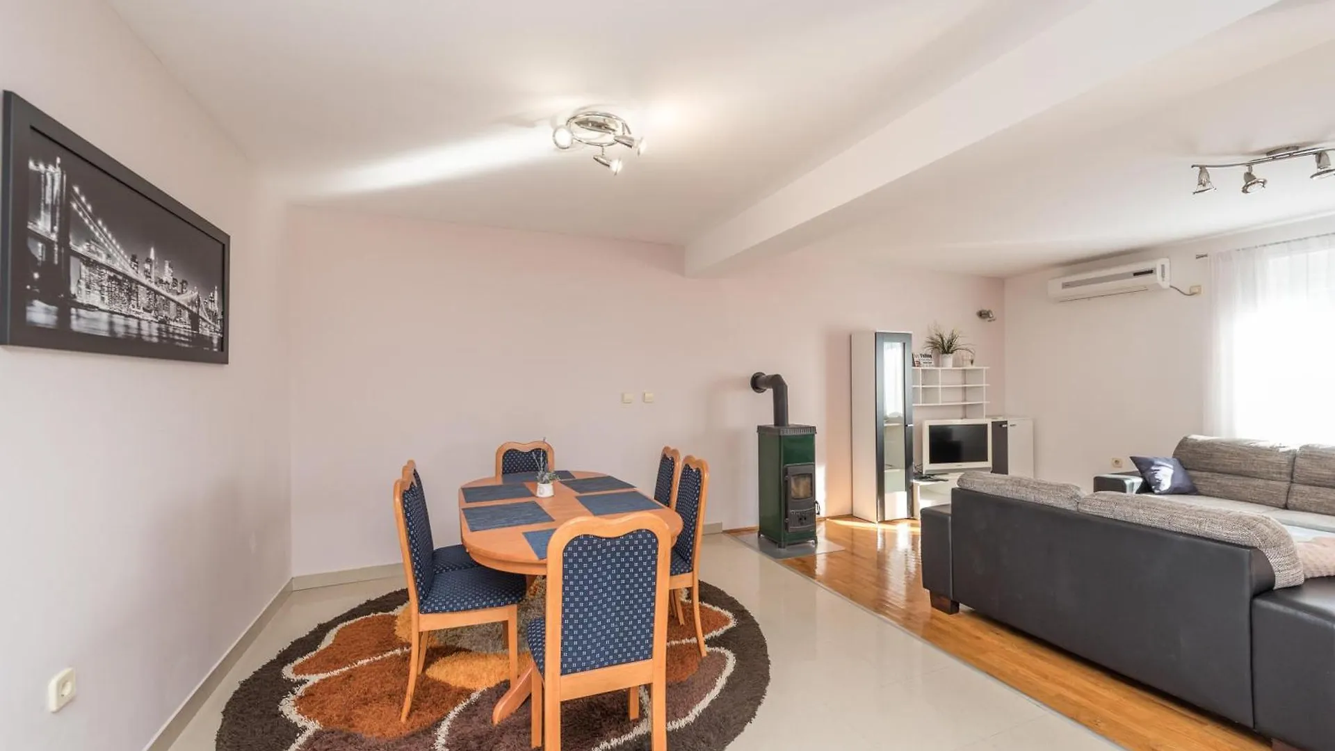 Family Friendly Pool House Ana - Happy Rentals Bibinje 0*,